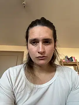 luluphoenix00 online show from November 1, 2025, 2:41 pm