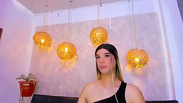 victoria aleia  online show from January 4, 2025, 7:02 pm