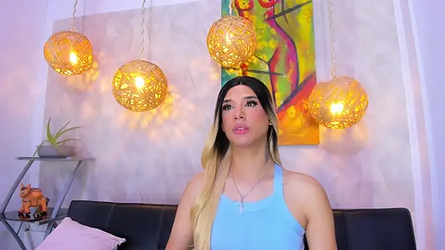 victoria aleia  online show from March 10, 2025, 11:27 pm