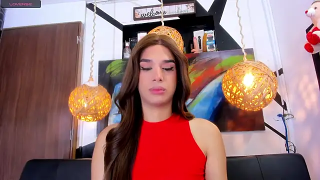 victoria aleia  online show from November 18, 2025, 9:30 pm