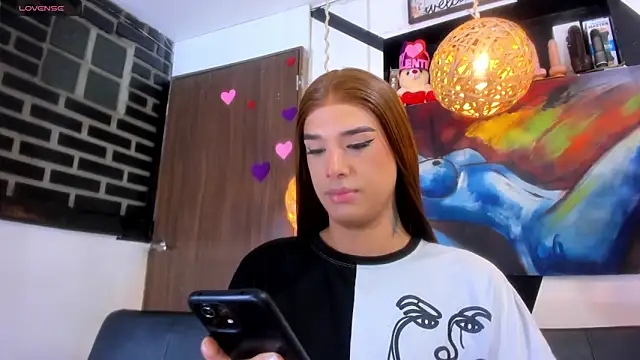 victoria aleia  online show from April 13, 2026, 3:12 am