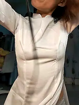 Snapshot of Kami_gaam chatting on January 8, 2025, 1:32 am Kami gaam online show from January 8, 2025, 1:32 am