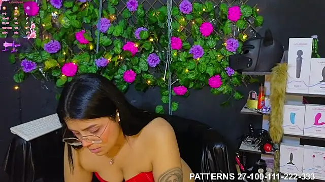 Sweett Mollyy online show from April 7, 2026, 11:04 pm