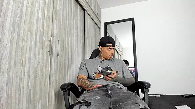 Ak Gil online show from September 26, 2025, 6:50 am