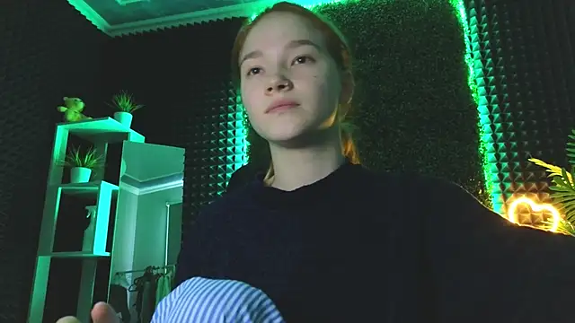 erikabrian online show from December 28, 2024, 4:41 am