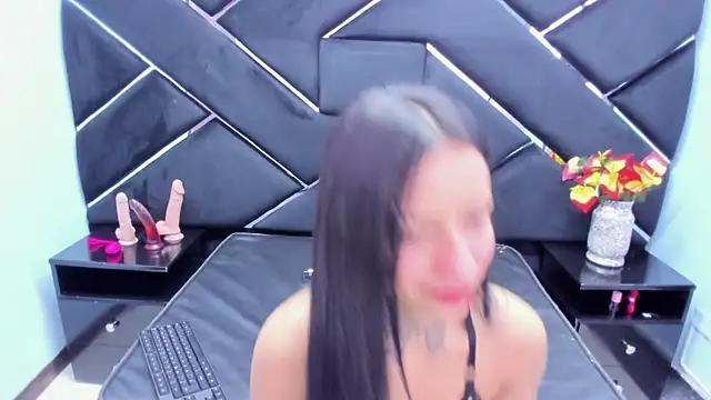 Snapshot of ChloeRosey chatting on October 31, 2025, 4:02 am ChloeRosey online show from October 31, 2025, 4:02 am