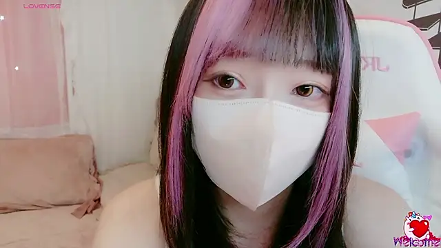 yuayua854 online show from March 5, 2026, 4:08 am