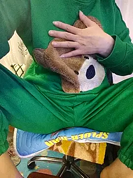 Haralushiaaa online show from February 8, 2026, 5:11 am