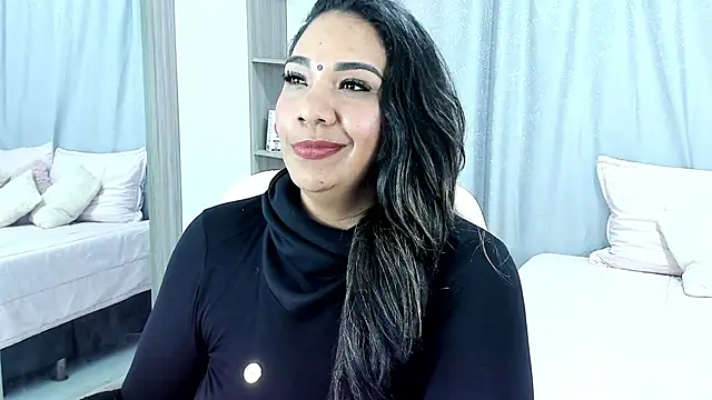  Lakshmi hotx online show from December 14, 2024, 3:47 pm
