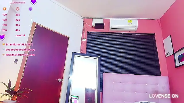 littleebluee online show from January 18, 2025, 9:34 am