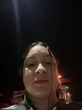 Pretty Isadora online show from March 17, 2025, 5:45 am