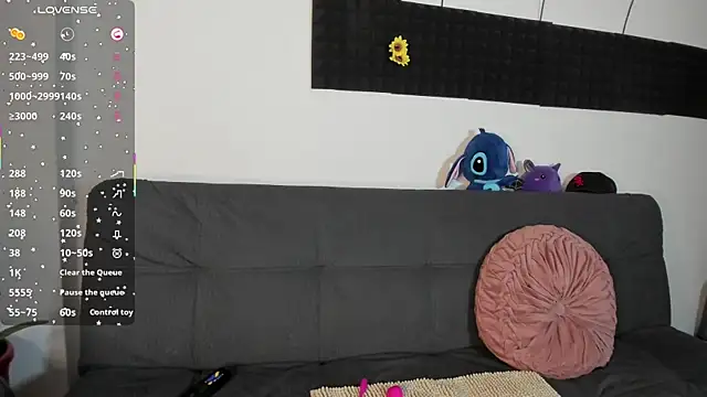 on tefa online show from October 7, 2025, 10:18 pm