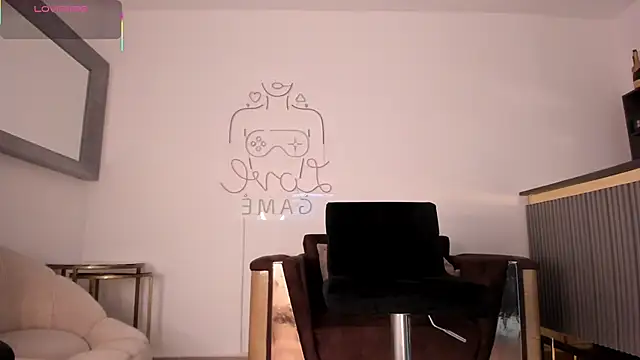 Vero Lodge online show from November 14, 2025, 1:54 pm