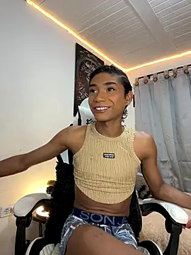 Snapshot of alejo_cute chatting on September 26, 2025, 7:07 pm alejo cute online show from September 26, 2025, 7:07 pm