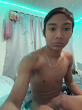 Snapshot of alejo_cute chatting on June 14, 2026, 2:08 pm alejo cute online show from June 14, 2026, 2:08 pm