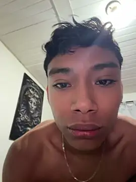 Snapshot of alejo_cute chatting on July 16, 2026, 1:39 pm alejo cute online show from July 16, 2026, 1:39 pm
