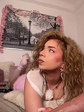 maddisonblush online show from April 25, 2026, 7:00 pm