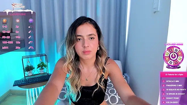 Lucyortiz  online show from December 18, 2024, 6:14 pm