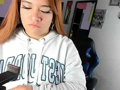 Amy hoy69 online show from September 11, 2025, 2:55 am