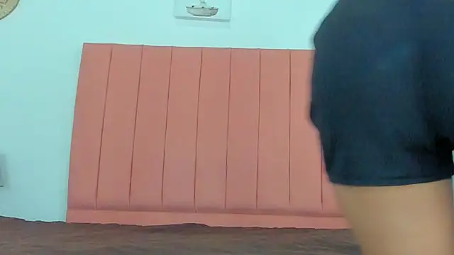 satsu u online show from October 2, 2025, 8:27 pm