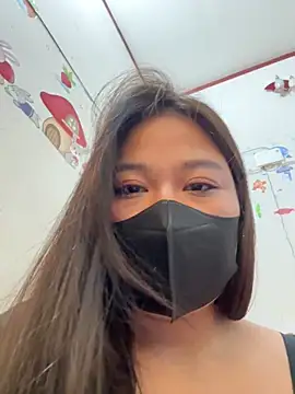 --Lyly-- online show from February 28, 2026, 4:13 am