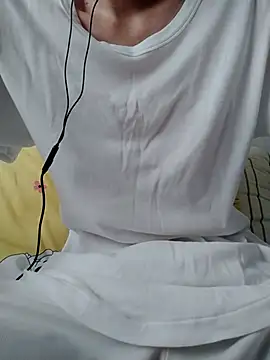 YAY-1 online show from March 3, 2025, 2:36 am