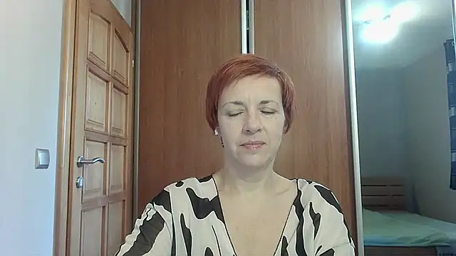 Snapshot of LoraLoraMay chatting on July 8, 2026, 1:04 pm LoraLoraMay online show from July 8, 2026, 1:04 pm