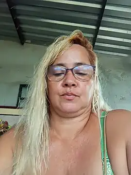 Snapshot of natally_ross21 chatting on January 7, 2025, 2:19 pm natally ross21 online show from January 7, 2025, 2:19 pm