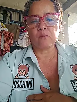 Snapshot of natally_ross21 chatting on February 24, 2025, 1:21 pm natally ross21 online show from February 24, 2025, 1:21 pm