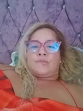 Snapshot of natally_ross21 chatting on March 7, 2025, 8:11 pm natally ross21 online show from March 7, 2025, 8:11 pm