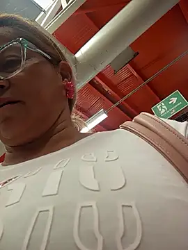 Snapshot of natally_ross21 chatting on September 11, 2025, 2:06 pm natally ross21 online show from September 11, 2025, 2:06 pm