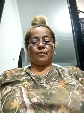 natally ross21 online show from November 16, 2025, 3:34 am