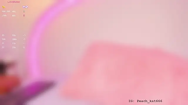 katiepeach  online show from January 18, 2025, 3:38 pm