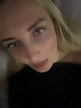 Snapshot of Aleksandrakis chatting on May 30, 2026, 8:06 pm Aleksandrakis online show from May 30, 2026, 8:06 pm