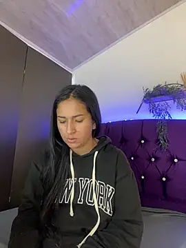 luna asss online show from January 10, 2025, 12:47 pm