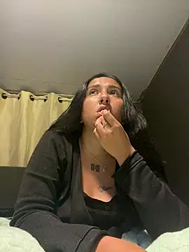 luna asss online show from July 15, 2026, 3:34 am