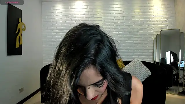Snapshot of VictoriaMilan_ chatting on January 16, 2025, 8:03 pm VictoriaMilan online show from January 16, 2025, 8:03 pm