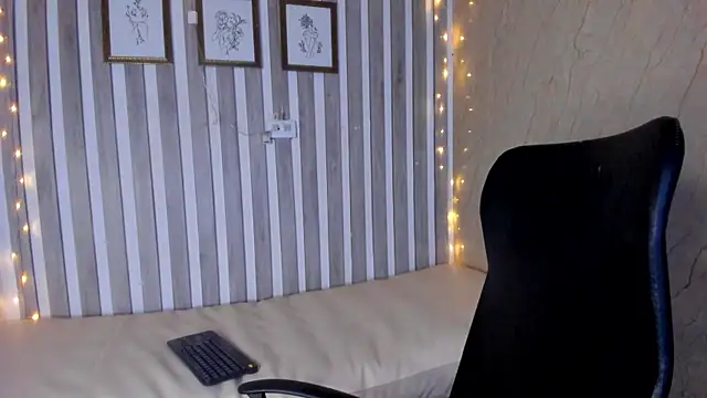 sabrinahimss online show from February 11, 2025, 11:22 pm