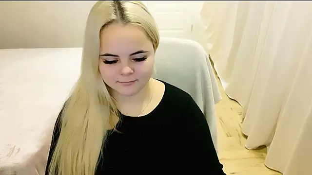 lovely-eyes online show from December 2, 2024, 9:39 pm