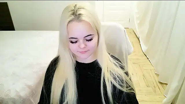 lovely-eyes online show from December 30, 2024, 12:43 am