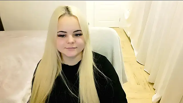 lovely-eyes online show from January 5, 2025, 11:55 pm