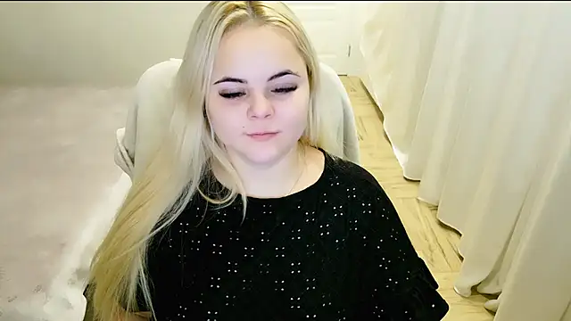 lovely-eyes online show from January 29, 2025, 10:22 pm