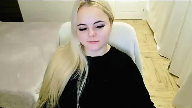 lovely-eyes online show from February 8, 2025, 12:38 am