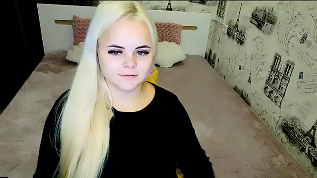 lovely-eyes online show from September 11, 2025, 5:57 pm