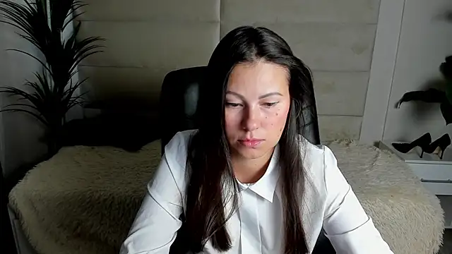 Dana  dom online show from October 6, 2025, 2:20 am