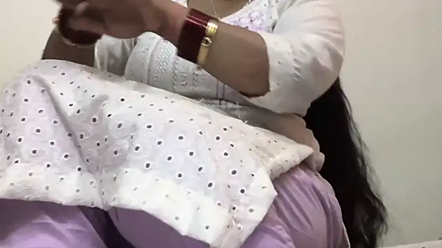 Gulaboo bhabi online show from March 9, 2025, 6:39 am