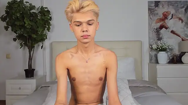 Snapshot of Felix_Rey chatting on February 8, 2025, 9:57 pm Felix Rey online show from February 8, 2025, 9:57 pm