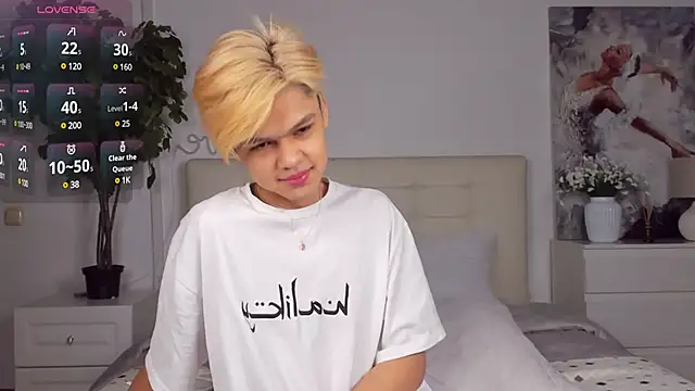 Snapshot of Felix_Rey chatting on February 22, 2025, 4:19 pm Felix Rey online show from February 22, 2025, 4:19 pm