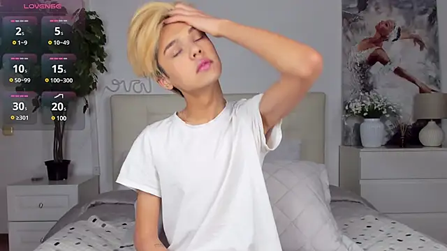 Snapshot of Felix_Rey chatting on March 20, 2025, 7:35 pm Felix Rey online show from March 20, 2025, 7:35 pm