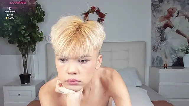 Felix Rey online show from November 13, 2025, 6:18 pm